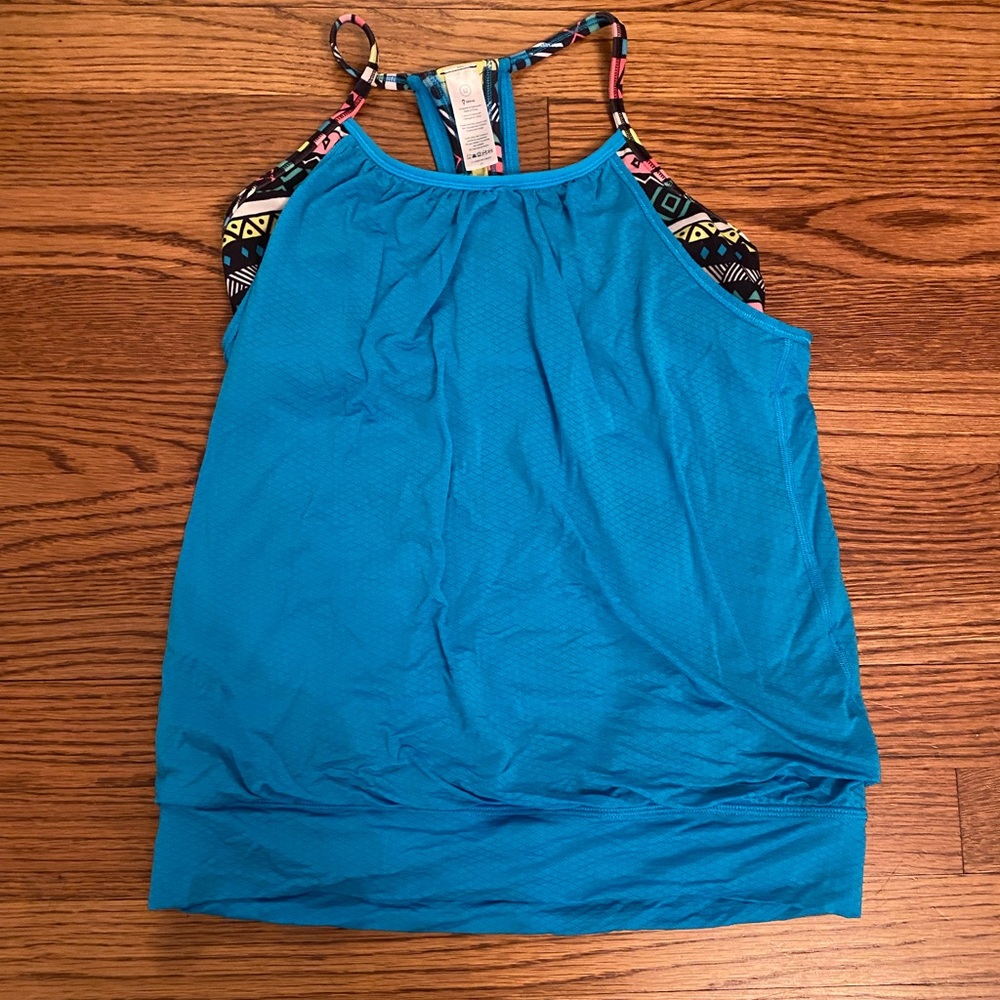 Ivivva tank top with built in bra